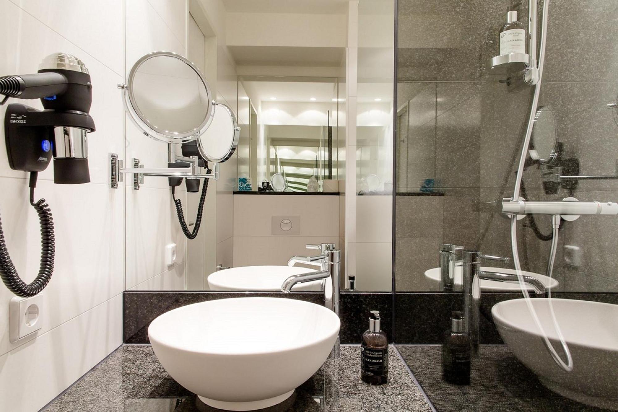 Motel One Karlsruhe Eksteriør billede