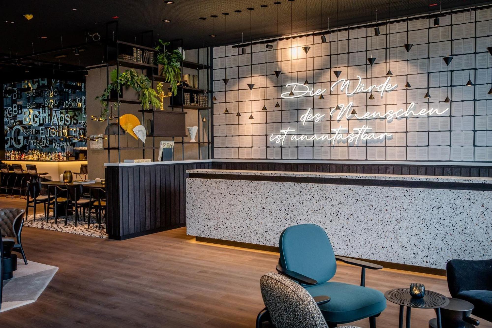 Motel One Karlsruhe Eksteriør billede