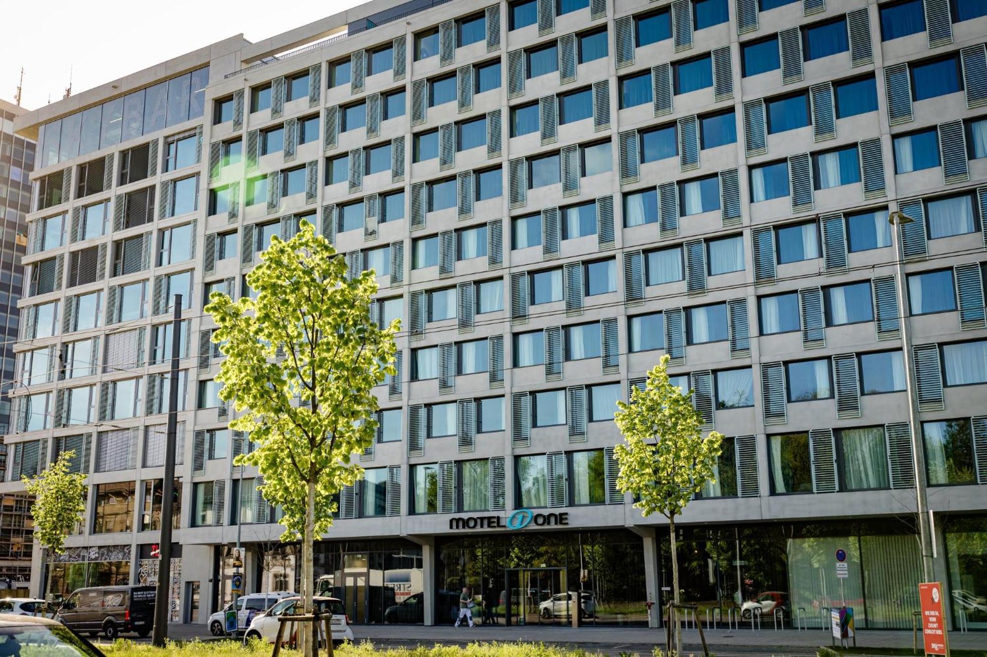 Motel One Karlsruhe Eksteriør billede
